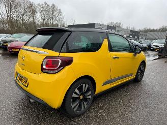 Citroën DS3 Cabrio 1.2 VTi Chic picture 5