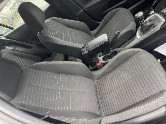 Peugeot 2008 1.2 PureTech Blue Lease Active picture 16