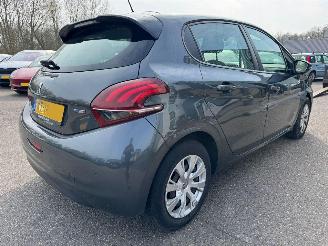 Peugeot 208 1.2 PureTech Blue Lion picture 5