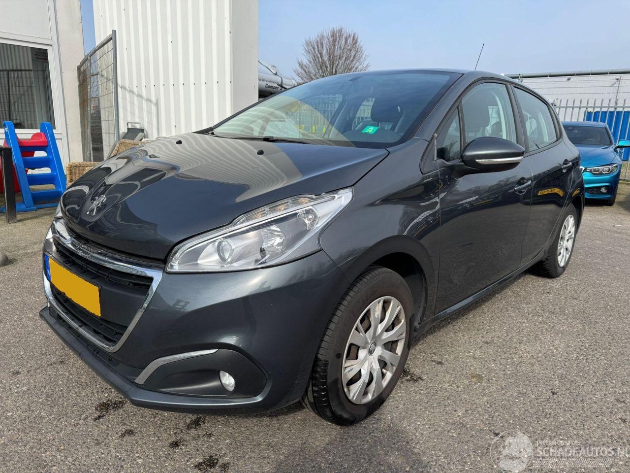 Peugeot 208 1.2 PureTech Blue Lion