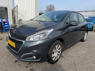 skadebil auto Peugeot 208 1.2 PureTech Blue Lion 2016/11