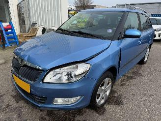 skadebil auto Skoda Fabia Combi 1.2 TSI Drive 2014/7