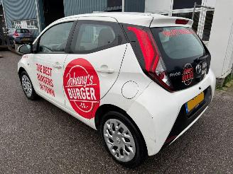 Toyota Aygo 1.0 VVT-i x-play picture 3