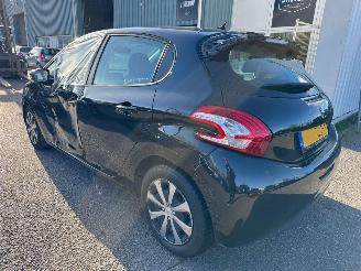Peugeot 208 1.4 AUTOMAAT  e-HDi Blue Lease picture 3