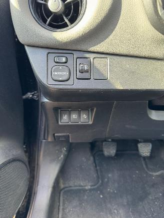 Toyota Yaris 1.0 VVT-i Comfort picture 16
