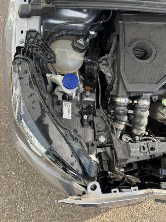 Peugeot 208 1.2 AUTOMAAT Hybrid 110 e-DCS6 Allure picture 9