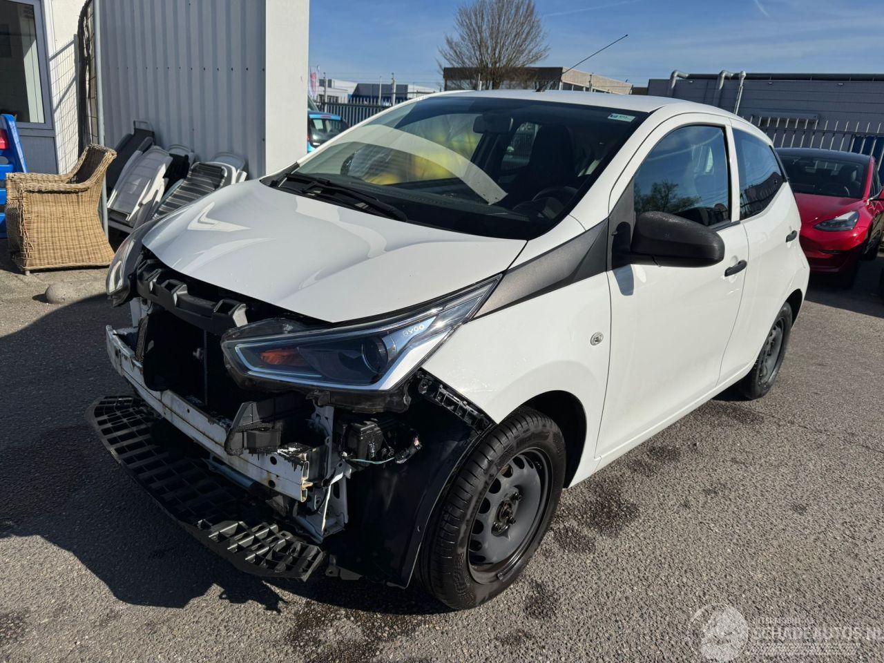 Toyota Aygo 1.0 VVT-i x-fun