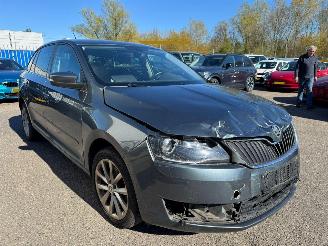 Coche accidentado Skoda Rapid 1.0 AUTOMAAT  TSI Greentech Clever 2018/10