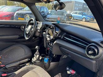 Mini Cooper 1.5 Cooper Business picture 11