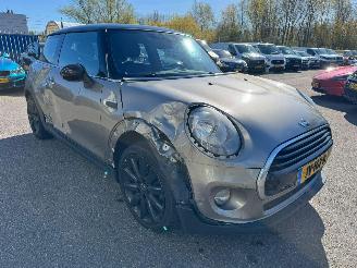 Mini Cooper 1.5 Cooper Business picture 6