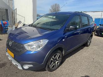 skadebil auto Dacia Lodgy 1.5 dCi S&S Lauréate 7p. 2020/9