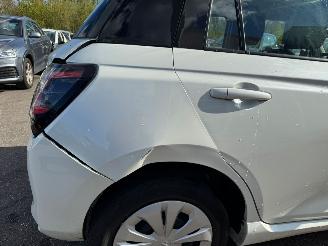 Suzuki Swift 1.2 Comfort Smart Hybrid picture 6