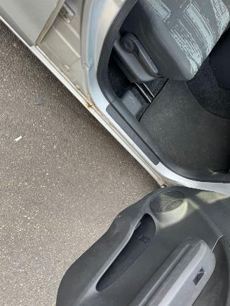 Opel Agila 1.2 Edition picture 8