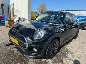 Coche accidentado Mini One 1.5 One Business Edition 2019/7