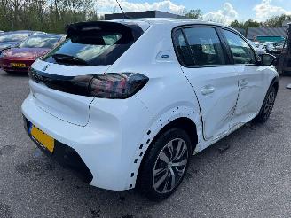 Peugeot e-208 50 kWh Active picture 5