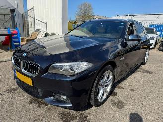 krockskadad bil auto BMW 5-serie Touring 520d AUTOMAAT M Sport Edition 2016/11