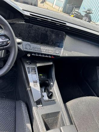 Peugeot 308 SW 1.2 AUTOMAAT PureTech Active Pack Business picture 10