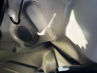 Peugeot 208 1.2 PureTech Allure picture 7