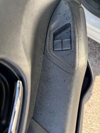 Citroën C1 1.0 VTi Shine picture 15