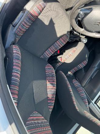 Citroën C1 1.0 VTi Shine picture 17