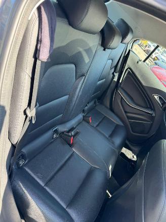 Mercedes A-klasse 180 AUTOMAAT Ambition picture 13