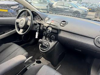 Mazda 2 1.3 Cool picture 14