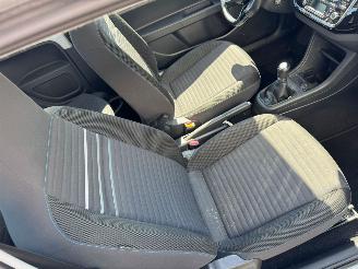 Volkswagen Up! 1.0 groove up! BlueMotion picture 13