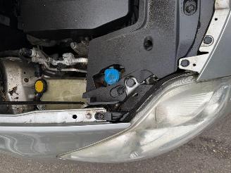 Toyota Auris 1.6-16V Terra picture 8