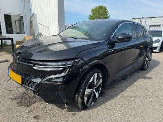 skadebil auto Renault Mégane E-Tech EV60 Optimum Charge Iconic 2023/4