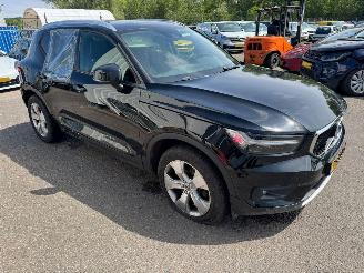 skadebil auto Volvo XC40 2.0  AUTOMAAT T4 Inscription 2019/4