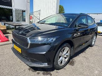 skadebil auto Skoda Enyaq iV 60 2023/7