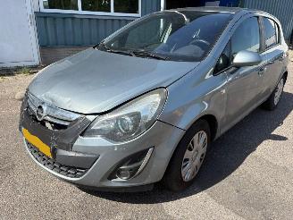 Coche accidentado Opel Corsa 1.3 CDTi EcoFlex S/S Cosmo 2014/6