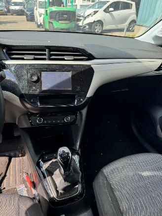 Opel Corsa 1.2 picture 14