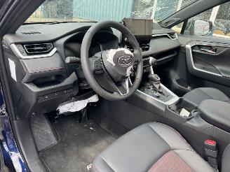 Toyota Rav-4 2.5 Plug-in Hybrid AWD Limited Edition picture 16