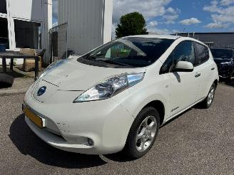 Unfallwagen Nissan Leaf Nissan LEAF Tekna Limited Edition 24 kWh 2016/3
