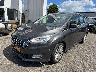 Vaurioauto  passenger cars Ford C-Max 1.0 Titanium 2015/10