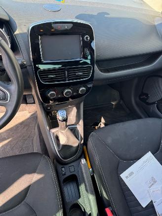 Renault Clio 0.9 TCe Limited picture 13