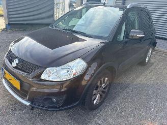 Vaurioauto  passenger cars Suzuki SX4 1.6 AUTOMAAT Expressive 2014/3