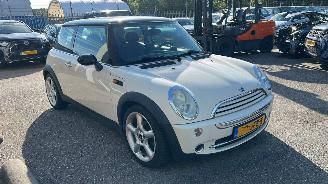 Mini Cooper 1.6 Cooper picture 6