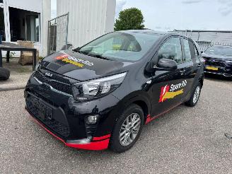 Schadeauto Kia Picanto 1.0 DPi Dynamic Line 2023/5