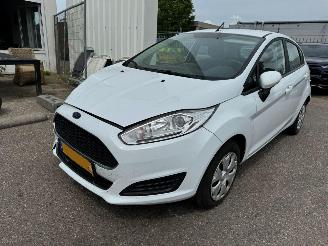 Damaged car Ford Fiesta 1.5 TDCi Style 2016/6