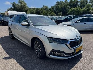 skadebil auto Skoda Octavia Combi 2.0 AUTOMAAT TDI 2020/5