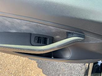 Tesla Model 3 Long Range AWD 75 kWh picture 19