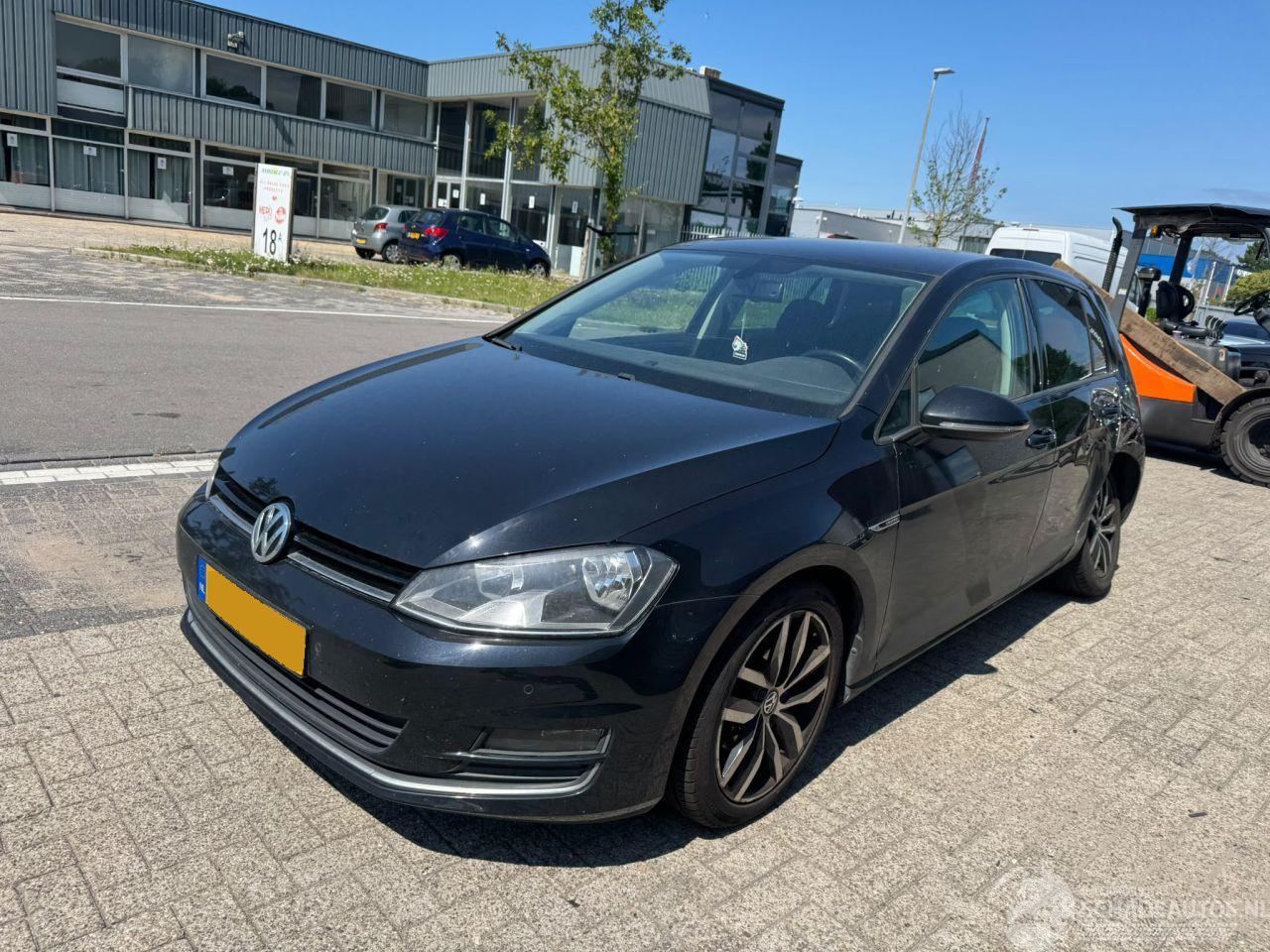 Volkswagen Golf 1.4 AUTOMAAT TSI ACT Business Edition R Connected
