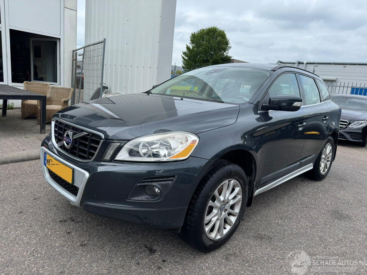 Volvo Xc-60 2.4 AUTOMAAT D5 AWD Momentum