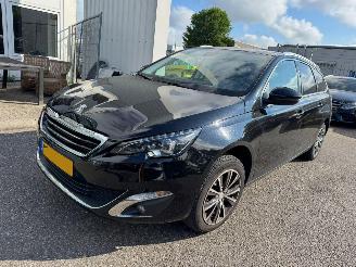 škoda osobní automobily Peugeot 308 SW 1.2 AUTOMAAT  PureTech Blue Lease Premium 2016/12