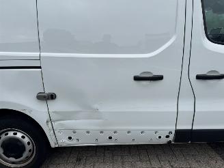 Renault Trafic 2.0 dCi 110 T29 L1H1 Comfort picture 3