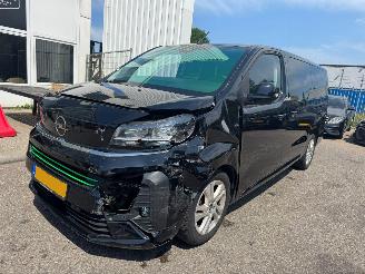 krockskadad bil bedrijf Opel Vivaro 2.0 AUTOMAAT Diesel 180 S&S L3 DC 2024/9