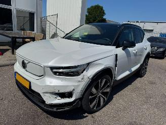krockskadad bil auto Volvo XC40 Recharge P8 AWD R-Design 2020/12