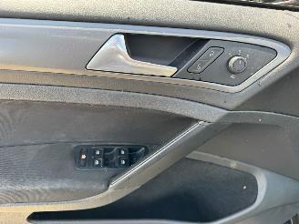 Volkswagen Golf 1.0 TSI Edition picture 17